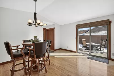 7067 Robinwood Trail, Woodbury, MN 55125 - Photo 10