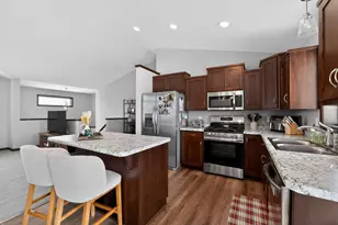 751 South St, Paynesville, MN 56362 - Photo 4