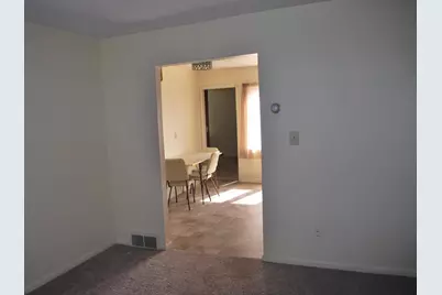 307 S Main Street, Sherburn, MN 56171 - Photo 10