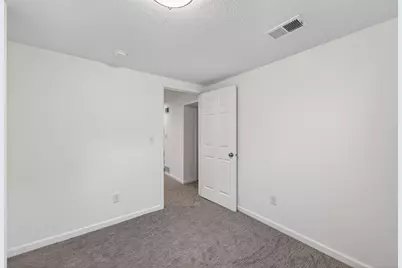 5607 Aldrich Avenue N, Brooklyn Center, MN 55430 - Photo 20