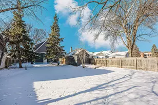 912 11th St S, Moorhead, MN 56560 - Photo 2