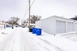 702 Oak St N, Fargo, ND 58102 - Photo 34