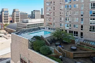 433 S 7th St, Minneapolis, MN 55415 - Photo 1