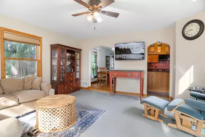 1017 Thomas Avenue S, Minneapolis, MN 55405 - Photo 10