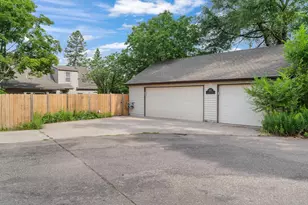 1017 Thomas Ave S, Minneapolis, MN 55405 - Photo 26