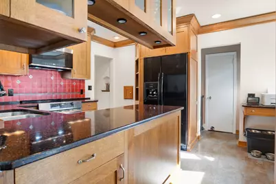 1017 Thomas Avenue S, Minneapolis, MN 55405 - Photo 4