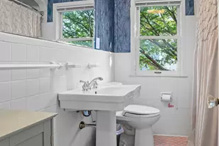 1017 Thomas Ave S, Minneapolis, MN 55405 - Photo 14