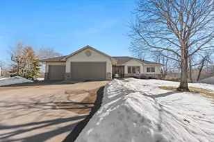 8755 Coral Sea Ct NE, Blaine, MN 55449 - Photo 94