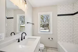 5325 Hiawatha Ln, Minneapolis, MN 55417 - Photo 4