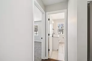 5325 Hiawatha Ln, Minneapolis, MN 55417 - Photo 16