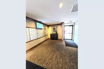 410 Groveland Avenue #1704, Minneapolis, MN 55403 - Photo 30