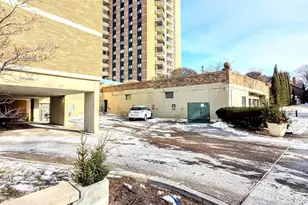 410 Groveland Ave, Minneapolis, MN 55403 - Photo 36