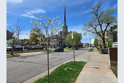 410 Groveland Avenue #1704, Minneapolis, MN 55403 - Photo 36