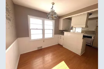 1415 Burke Avenue W, Roseville, MN 55113 - Photo 6