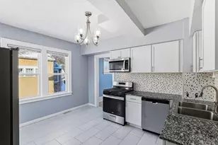 892 Cook Ave E, Saint Paul, MN 55106 - Photo 12