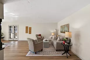 2803 Loop Rd S, Burnsville, MN 55306 - Photo 2