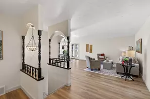 2803 Loop Rd S, Burnsville, MN 55306 - Photo 4