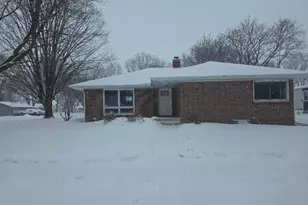 353 1st St, Gaylord, MN 55334 - Photo 2