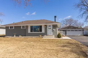 10025 Columbus Ave S, Bloomington, MN 55420 - Photo 2