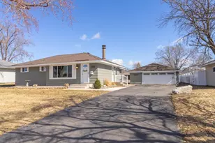 10025 Columbus Ave S, Bloomington, MN 55420 - Photo 1