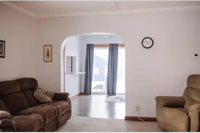 305 E 7th Street, Morris, MN 56267 - Photo 16