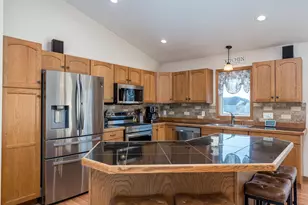 228 Grovebrook Circle, Mankato, MN 56001 - Photo 12