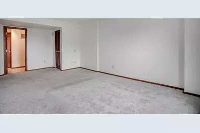 1225 Lasalle Avenue #1704, Minneapolis, MN 55403 - Photo 18