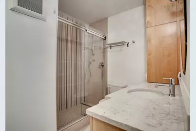 1225 Lasalle Avenue #1704, Minneapolis, MN 55403 - Photo 20