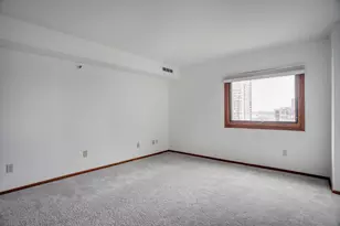 1225 Lasalle Ave, Minneapolis, MN 55403 - Photo 26