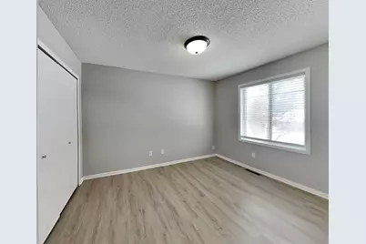 8301 Thomas Avenue N, Brooklyn Park, MN 55444 - Photo 10