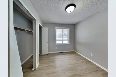 8301 Thomas Avenue N, Brooklyn Park, MN 55444 - Photo 8