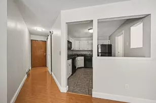 1561 Wheelock Ln, Saint Paul, MN 55117 - Photo 2