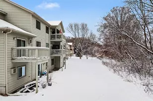 1561 Wheelock Ln, Saint Paul, MN 55117 - Photo 22