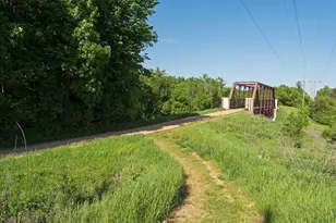 335 Queensland Ln N, Plymouth, MN 55447 - Photo 86