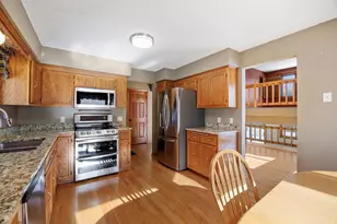 13475 Glenhurst Ave, Savage, MN 55378 - Photo 8