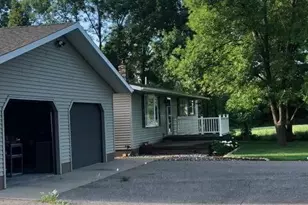 21276 Co Rd 7, Saint Augusta, MN 56301 - Photo 38