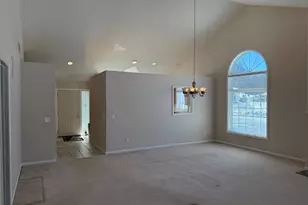 1940 Topaz Pointe Ln SW, Rochester, MN 55902 - Photo 4