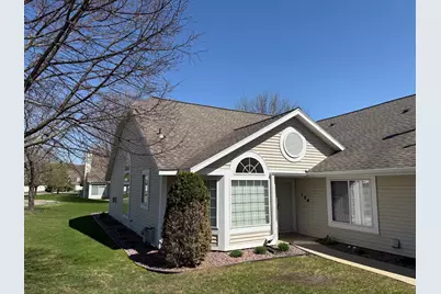 1940 Topaz Pointe Lane SW, Rochester, MN 55902 - Photo 2