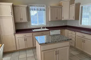 1940 Topaz Pointe Ln SW, Rochester, MN 55902 - Photo 8