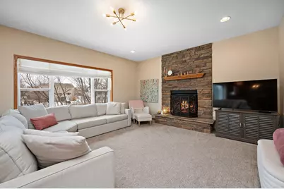 10552 Noble Circle N, Brooklyn Park, MN 55443 - Photo 4