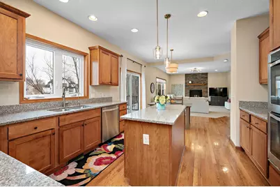 10552 Noble Circle N, Brooklyn Park, MN 55443 - Photo 8