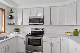 641 8th St N, Hudson, WI 54016 - Photo 8