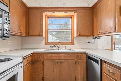 75 Rhode Island Avenue S, Golden Valley, MN 55426 - Photo 14