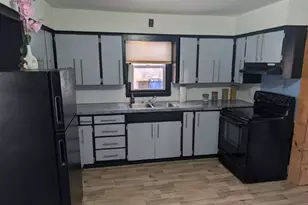 526 1st Ave SE, Wells, MN 56097 - Photo 6