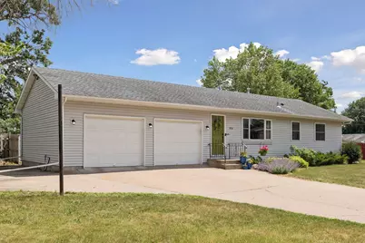 924 Marlboro Court NE, Spring Lake Park, MN 55432 - Photo 2