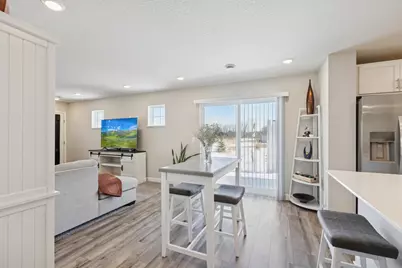 10546 Weston Way N, Maple Grove, MN 55369 - Photo 8