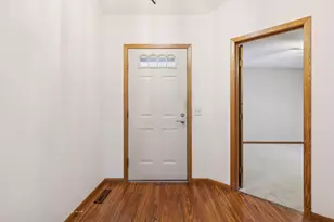 2684 Lake Ct Dr, Mounds View, MN 55112 - Photo 4