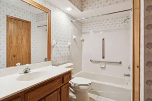 2684 Lake Ct Dr, Mounds View, MN 55112 - Photo 28