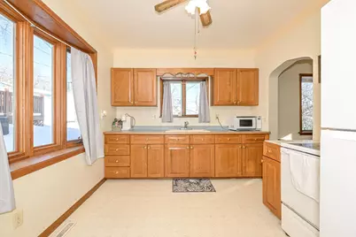 822 N 43rd Avenue W, Duluth, MN 55807 - Photo 4