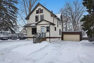 819 7th Avenue S, Moorhead, MN 56560 - Photo 2